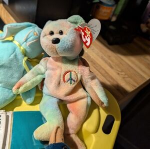 1996 original Beanie Baby Peace